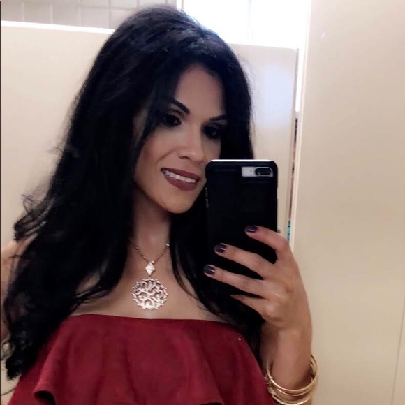 Meet your Posher, Bianca - Picture 2 of 2